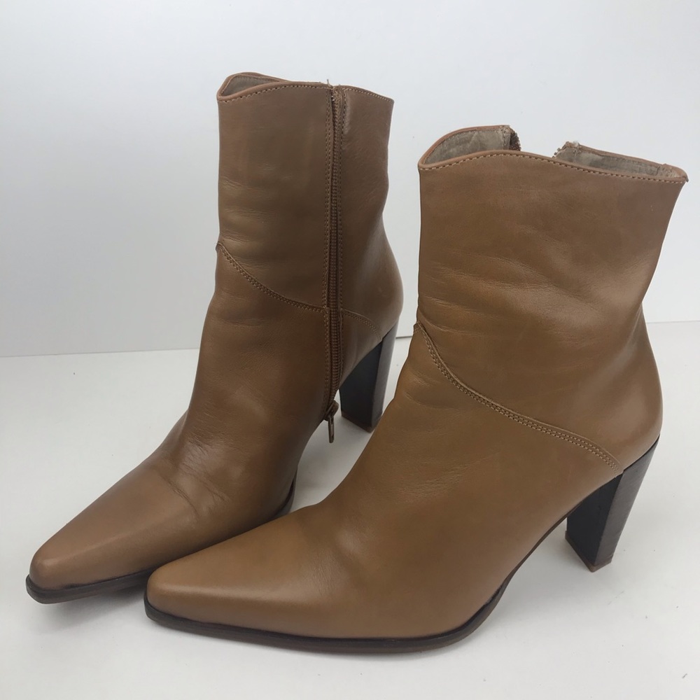 By Pass Spain Leather Ankle Boots